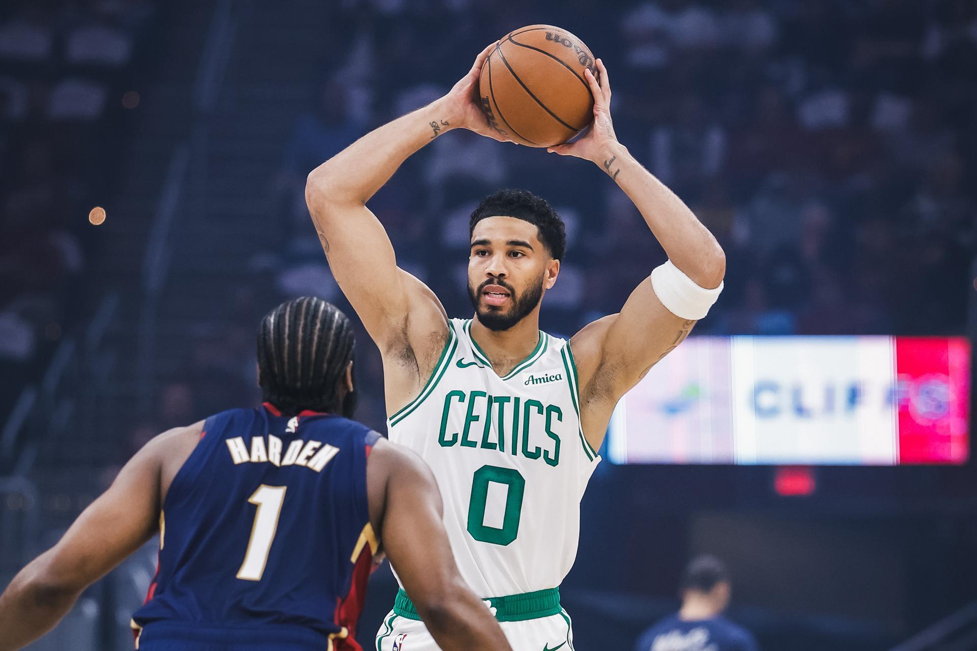 世界杯手机观看app下载-凯尔特人vs太阳前瞻：绿军阵容相对齐整，太阳客场难爆冷