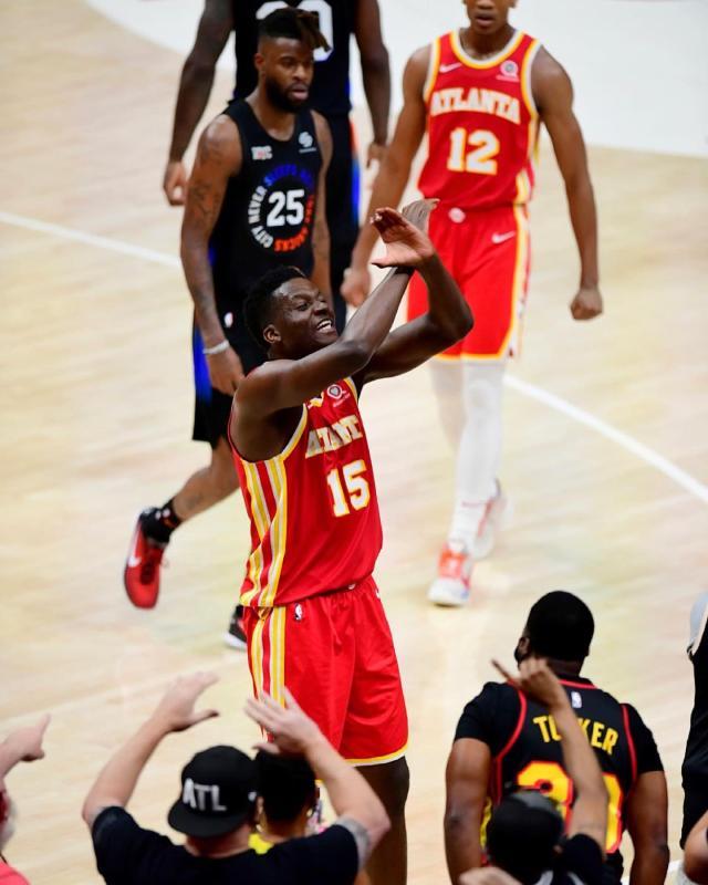 世界杯手机观看app下载-卡佩拉怒喷尼克斯：打得脏不叫强硬 他们无计可施